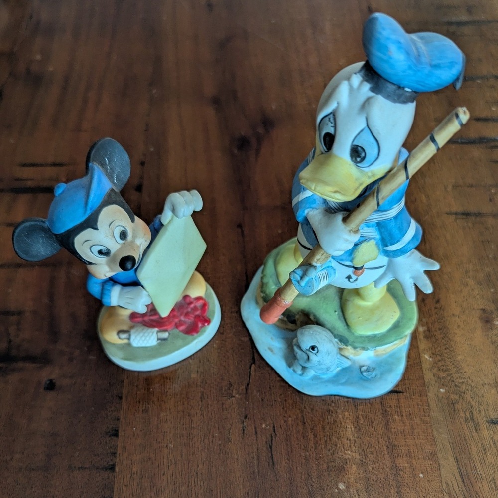 Vtg Disney Figurines Mickey Mouse Donald Duck Fishing Set of 2 *READ HAS CHIP